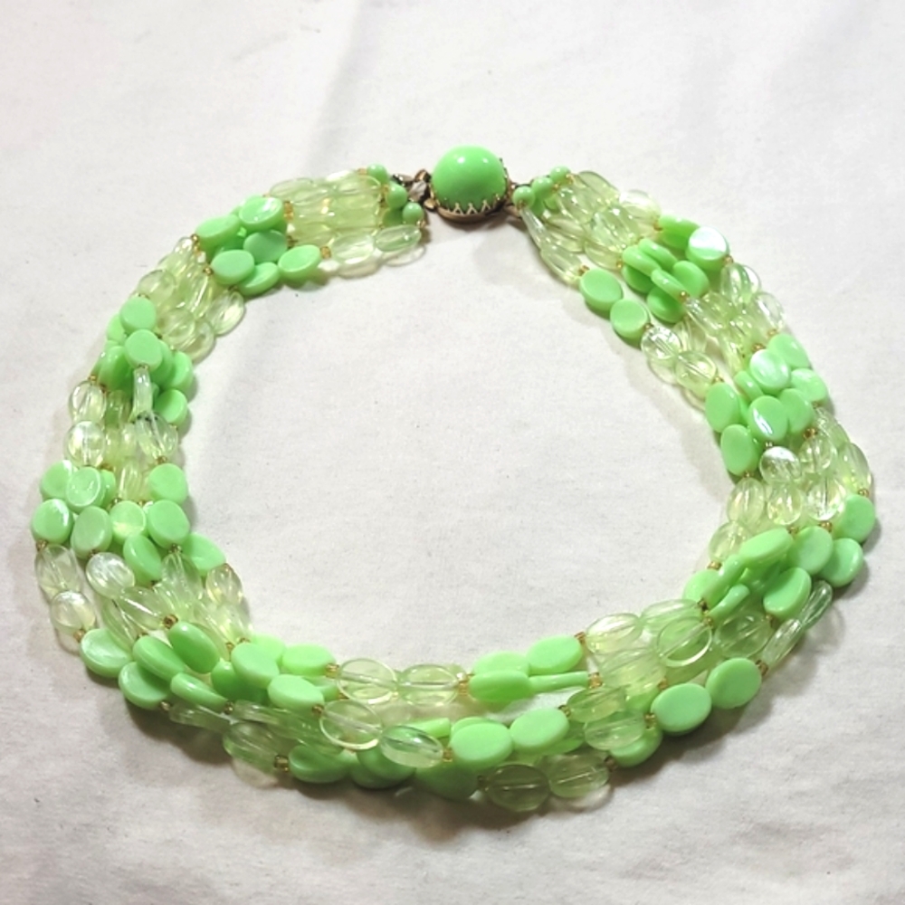 So cute ready for spring vintage necklace
